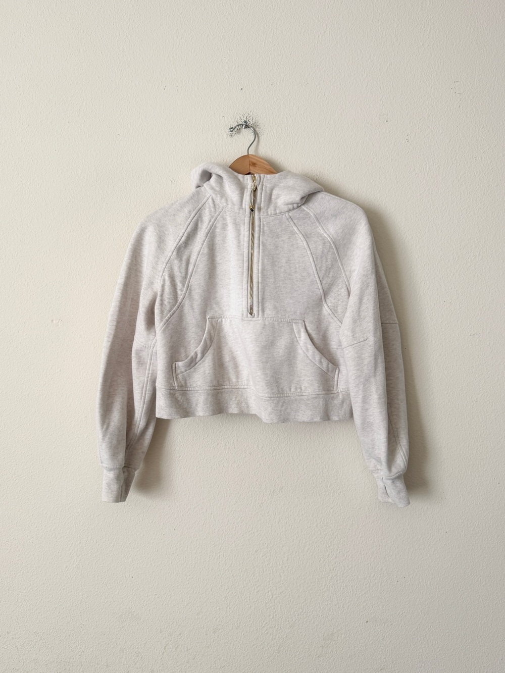 Lululemon XS/SMALL Scuba cropped oversized hoodie with gold zipper & logo
